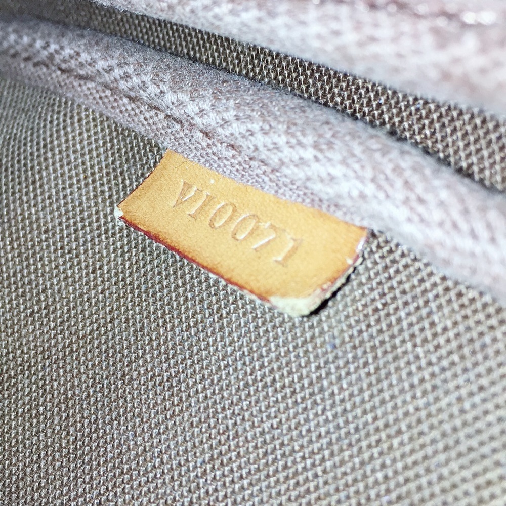 🌸🌼authentic Louis Vuitton Pochette🌼🌸 - Picture 5 of 7